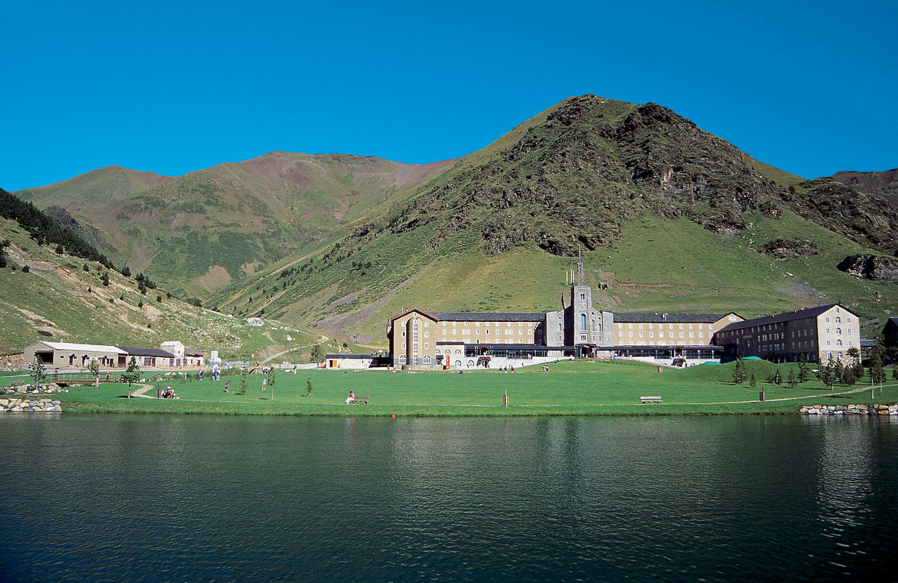 Virgen María de Núria
