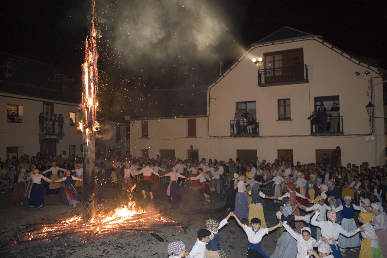 Hèsta deth Haro de Les- Fiesta del Haro de Les